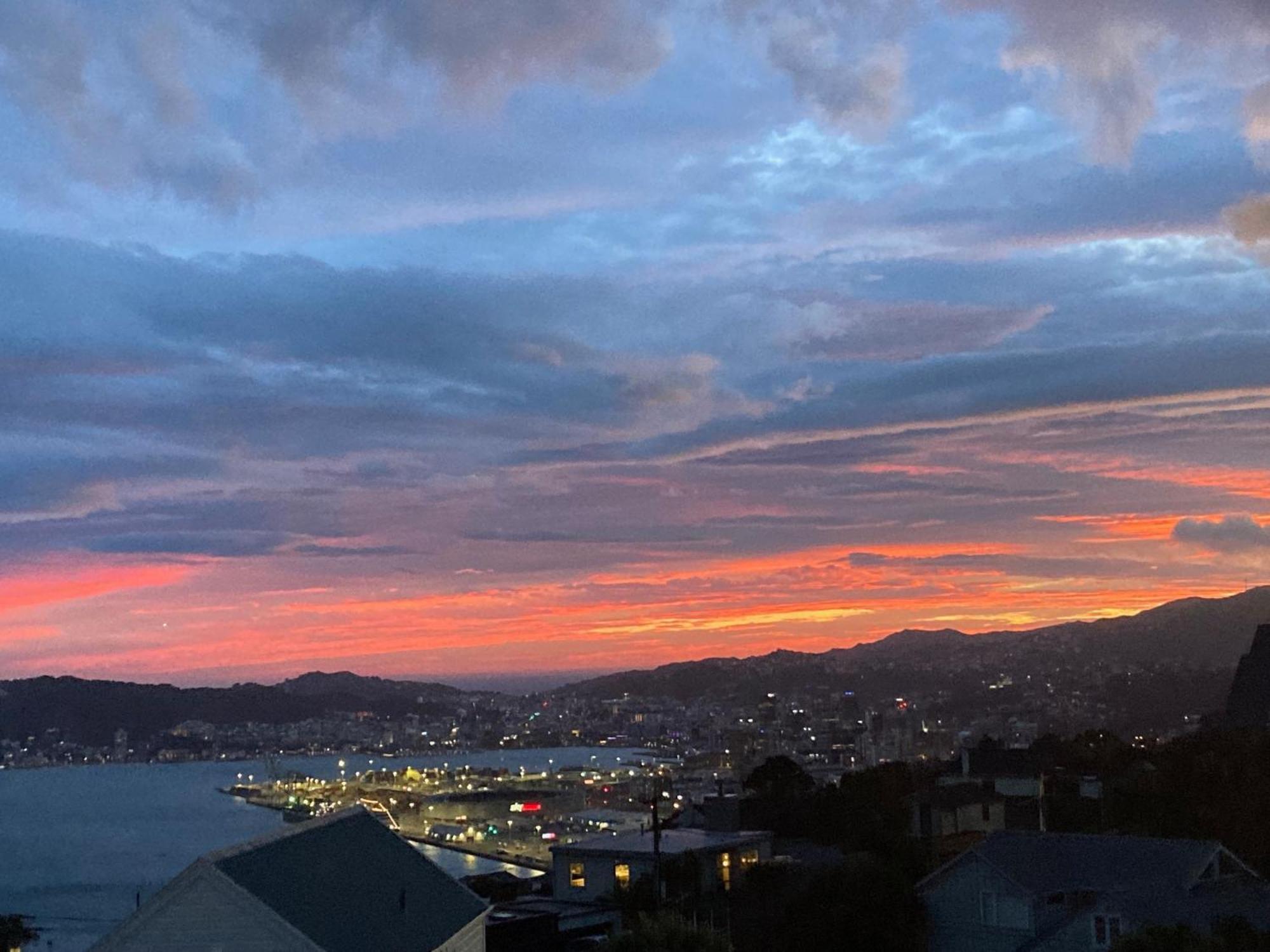 Khandallah Harbour View Bnb Wellington Eksteriør bilde